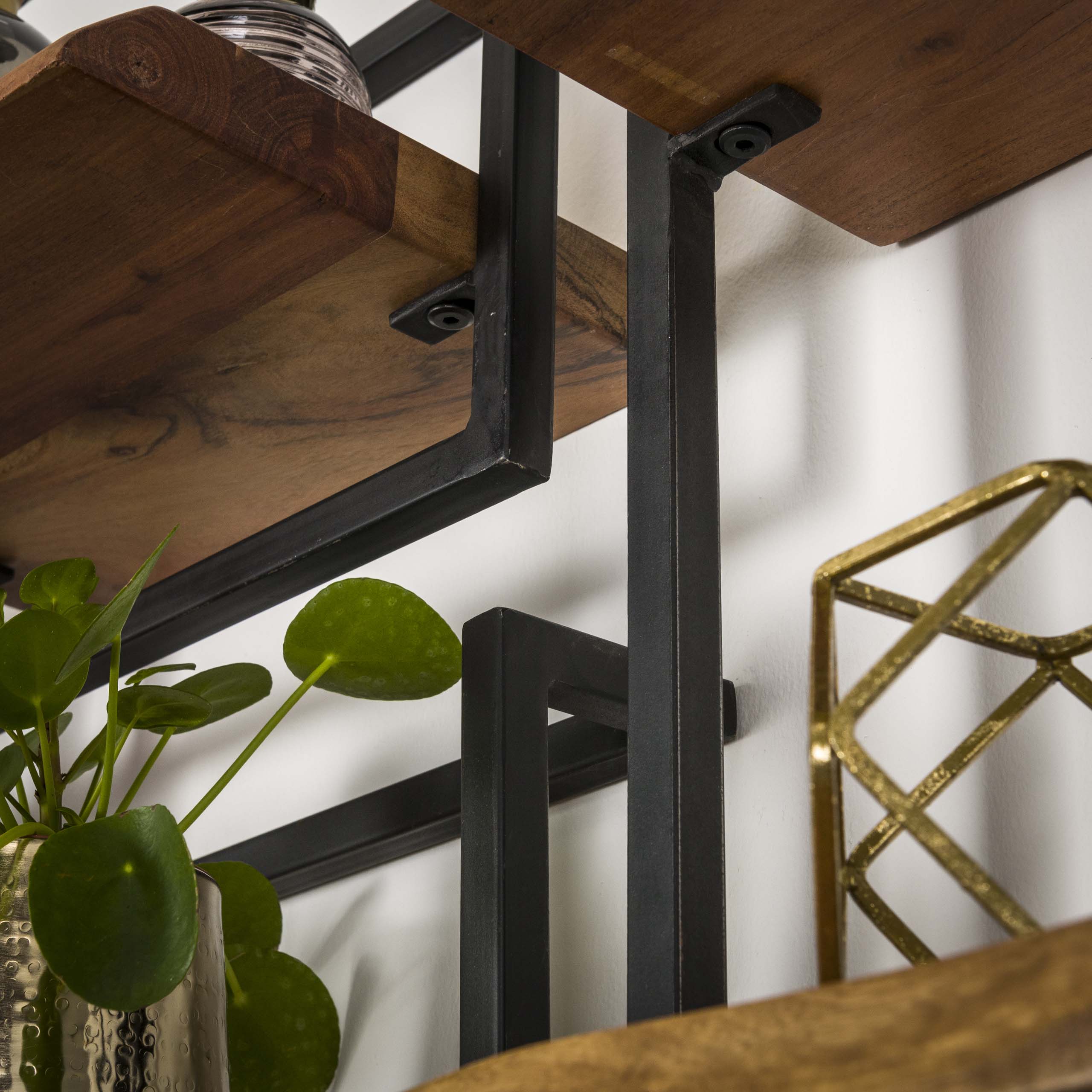 Vägghylla Rivé 30cm H=100cm