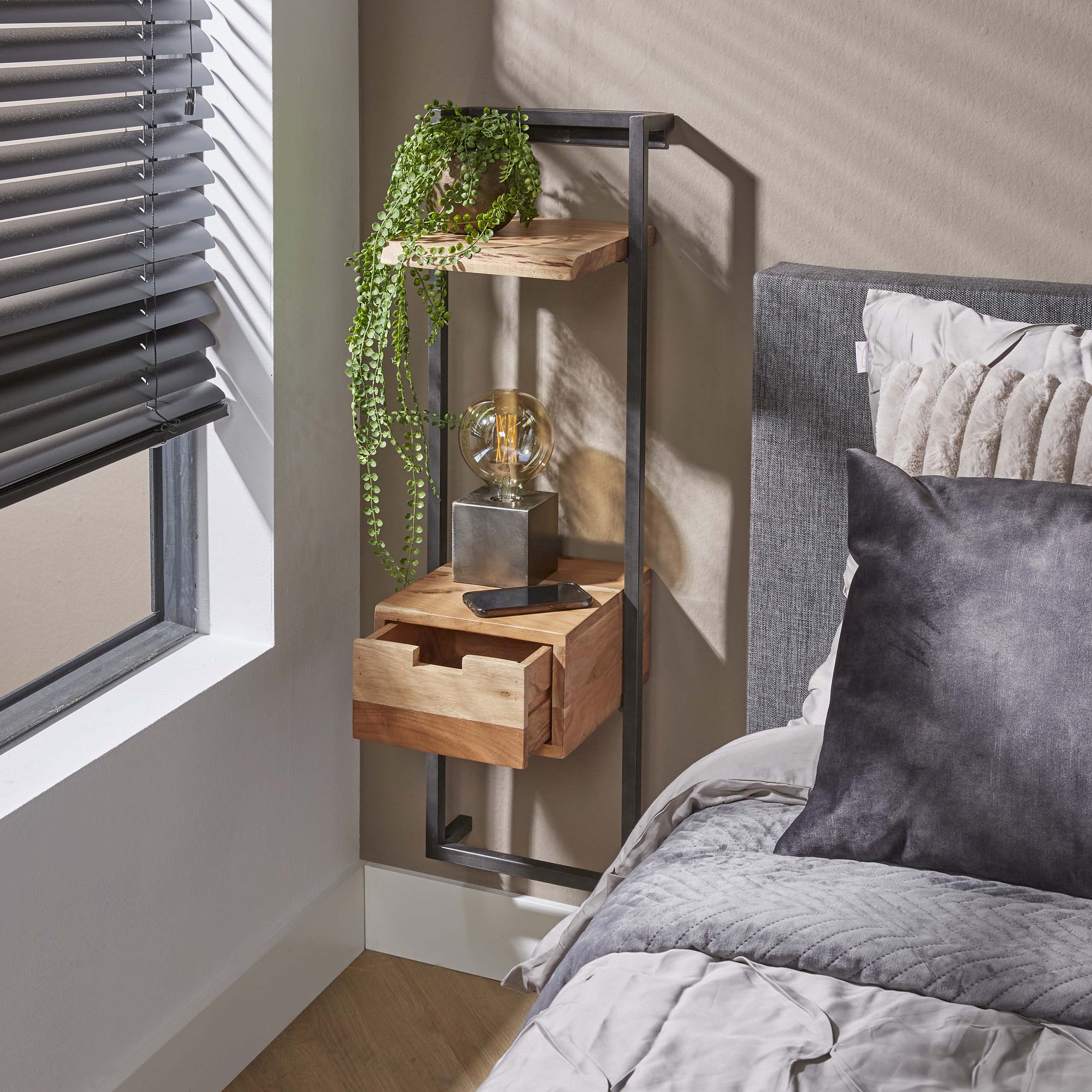 Sängbord air solid XS / Solid acacia naturell