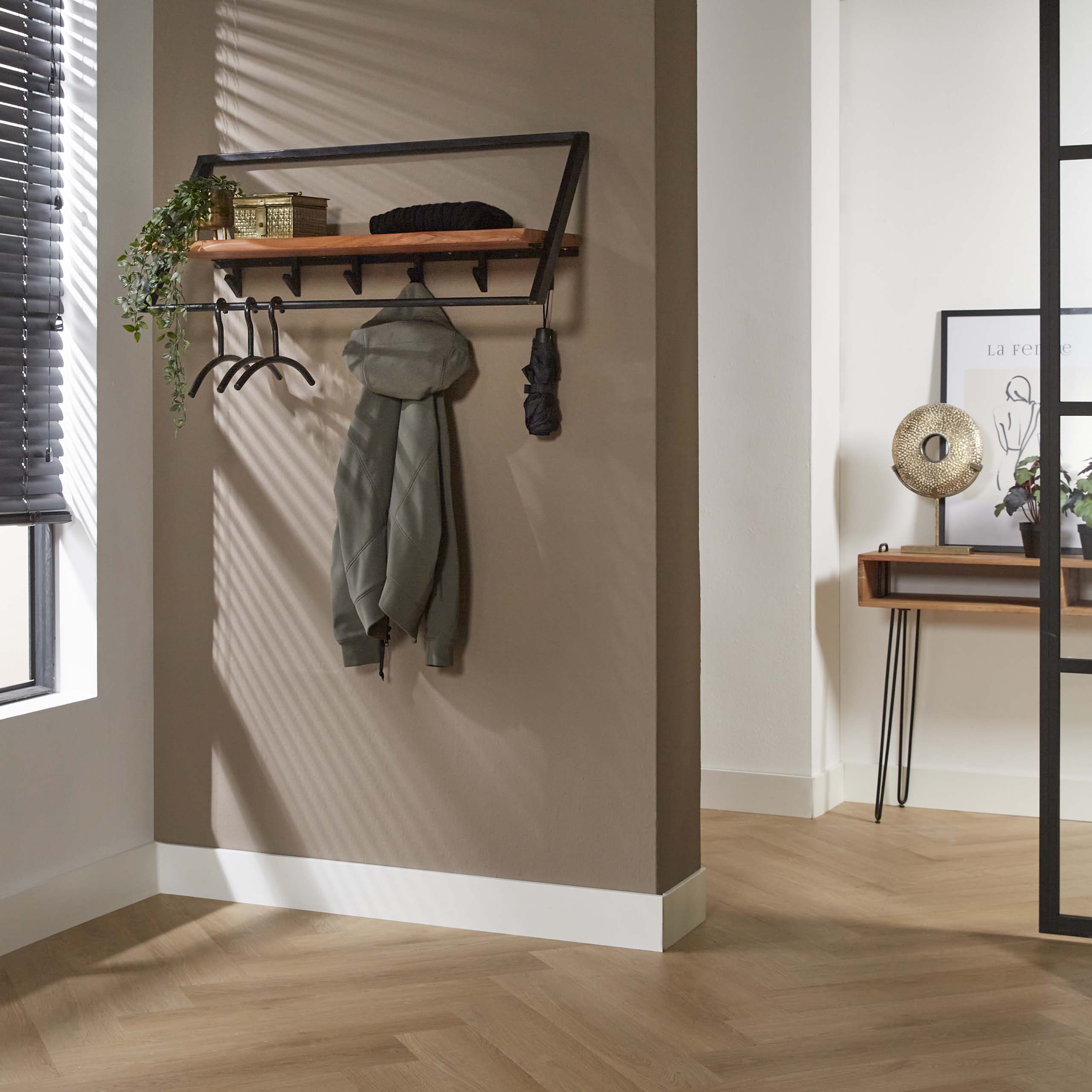 Klädhängare Lean - 6 krokar - Solid akacia