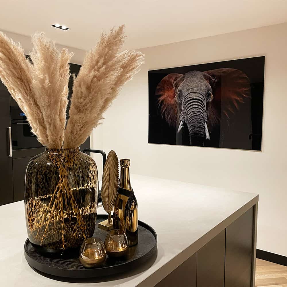 Wild Elephant – Glass