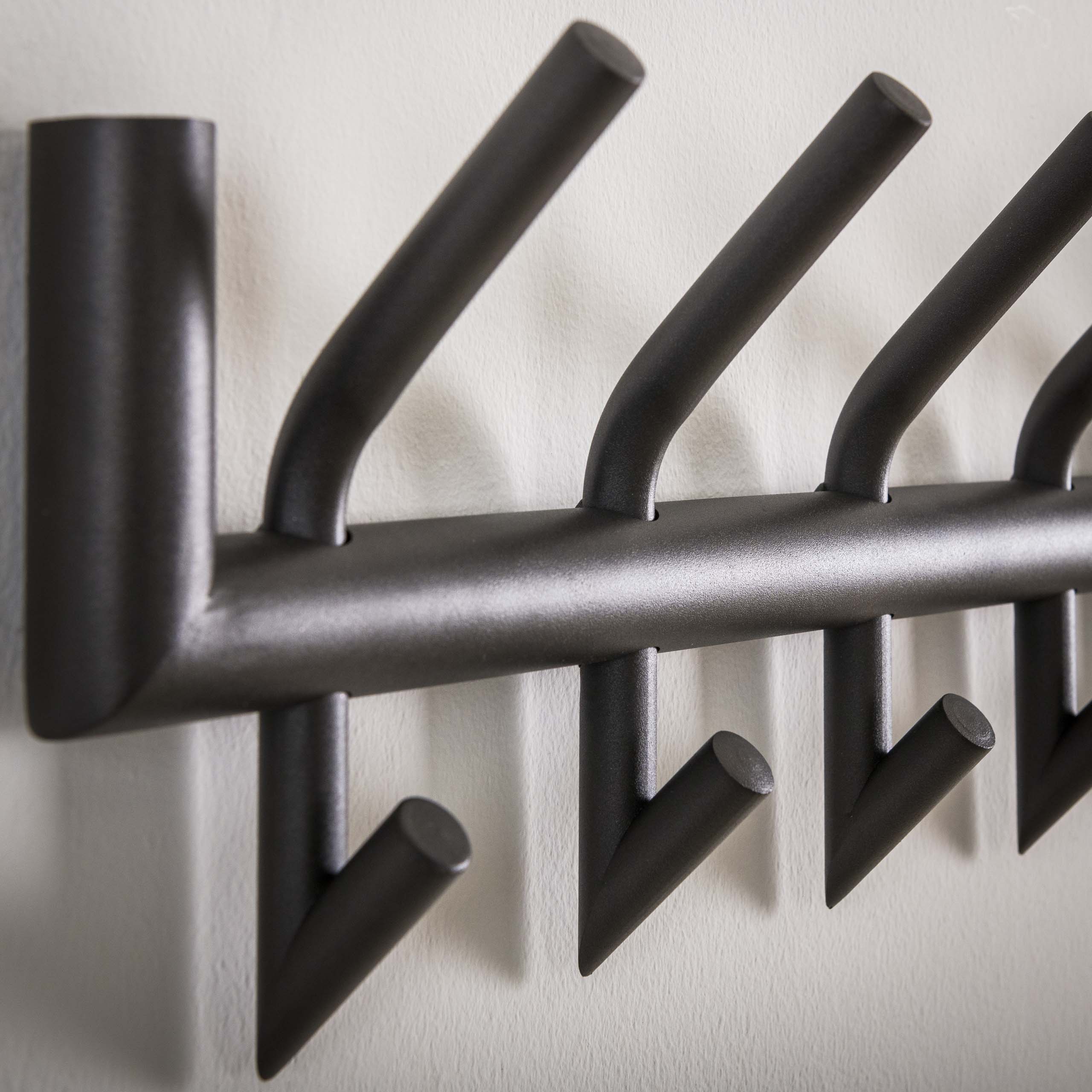 Garderob 2x8 vinklad rund dusch / Mörkgrå Matt