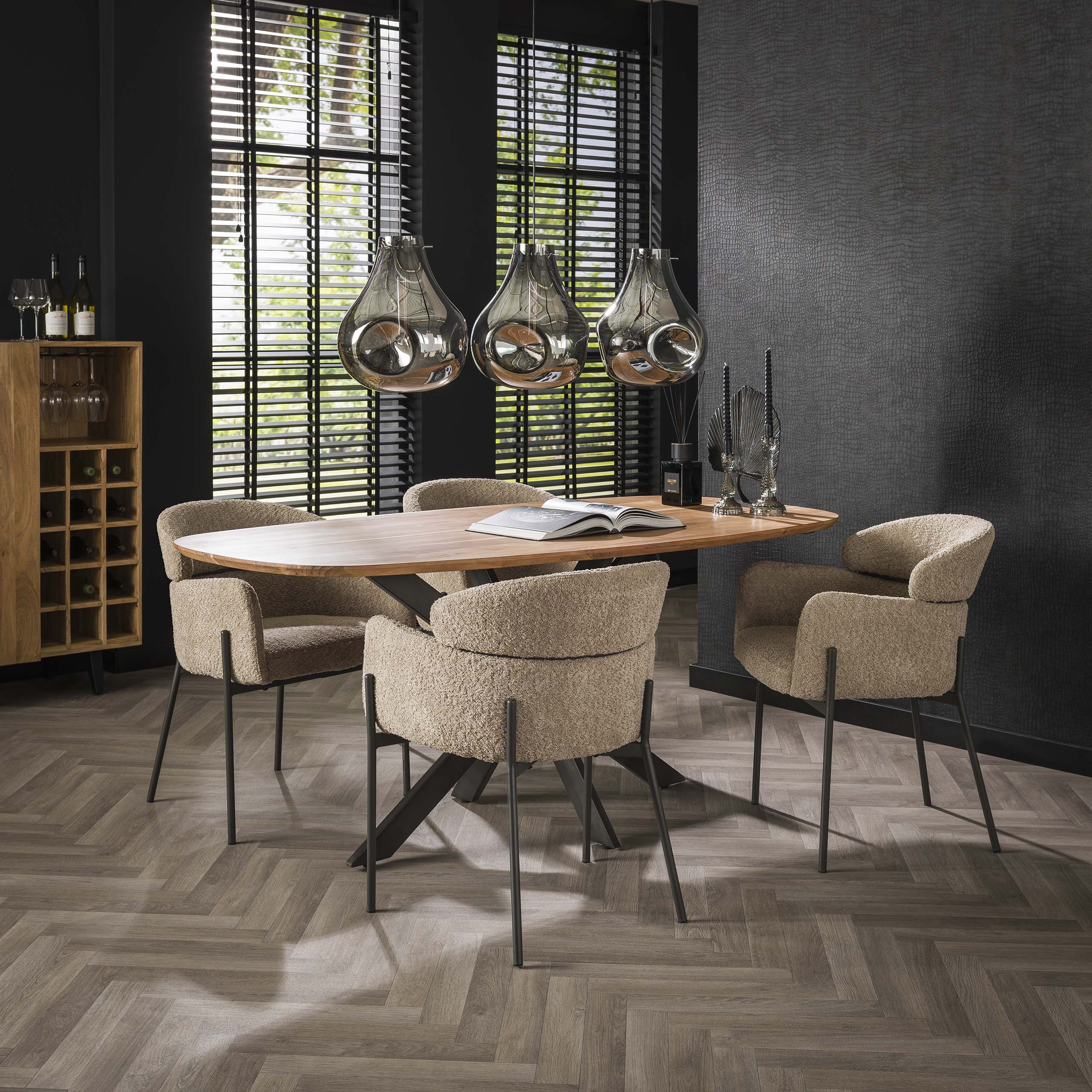 Fåtölj boucle rund bak. VPE2 / Boucle sand färg