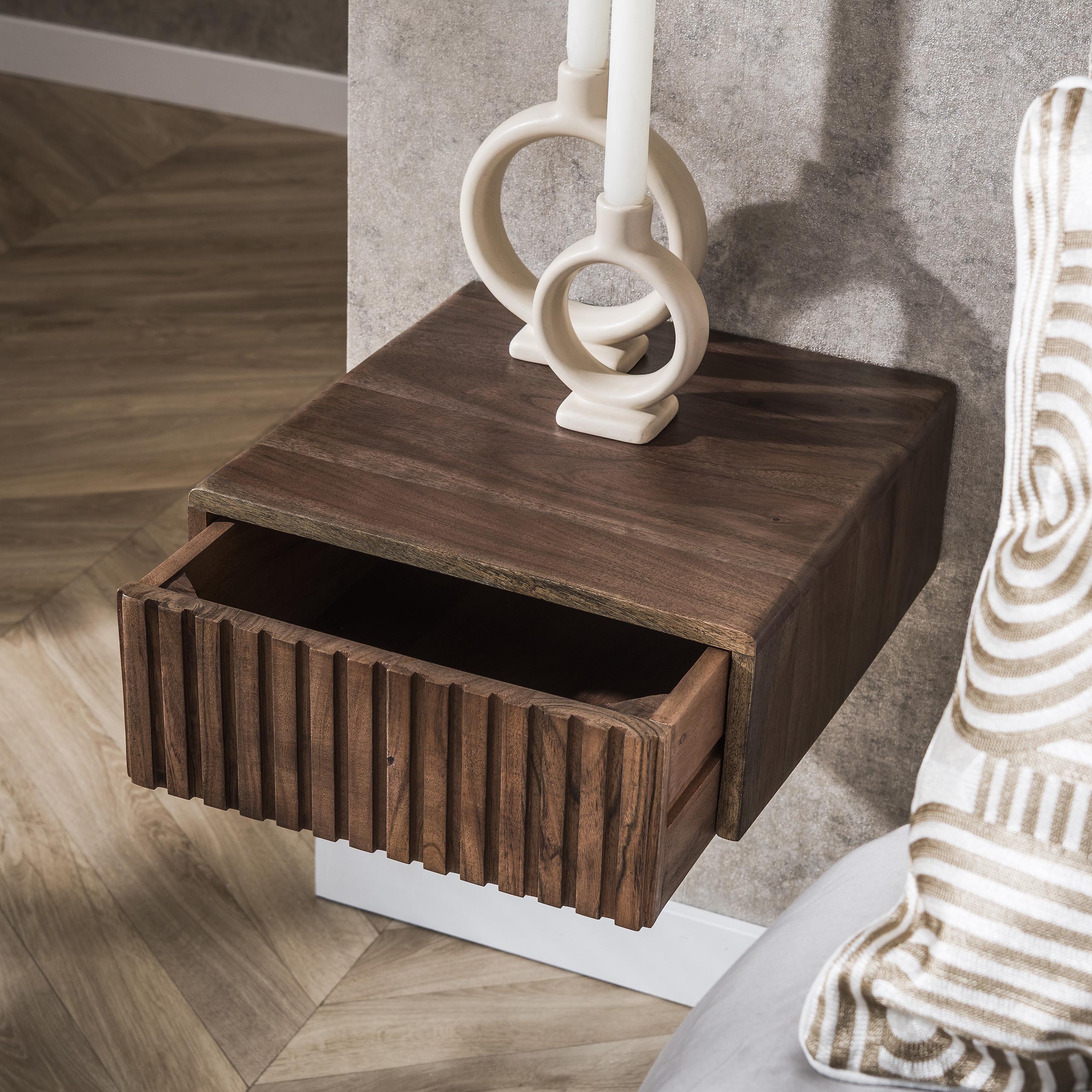 Sängbord Carve flytande - 1 låda - per 2 - Acacia brun