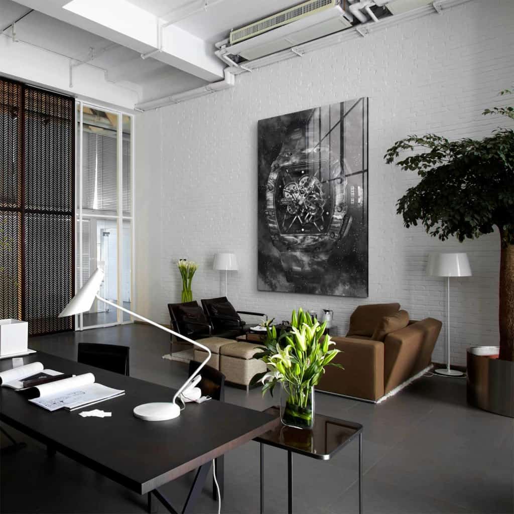 Valuable Time – Glass