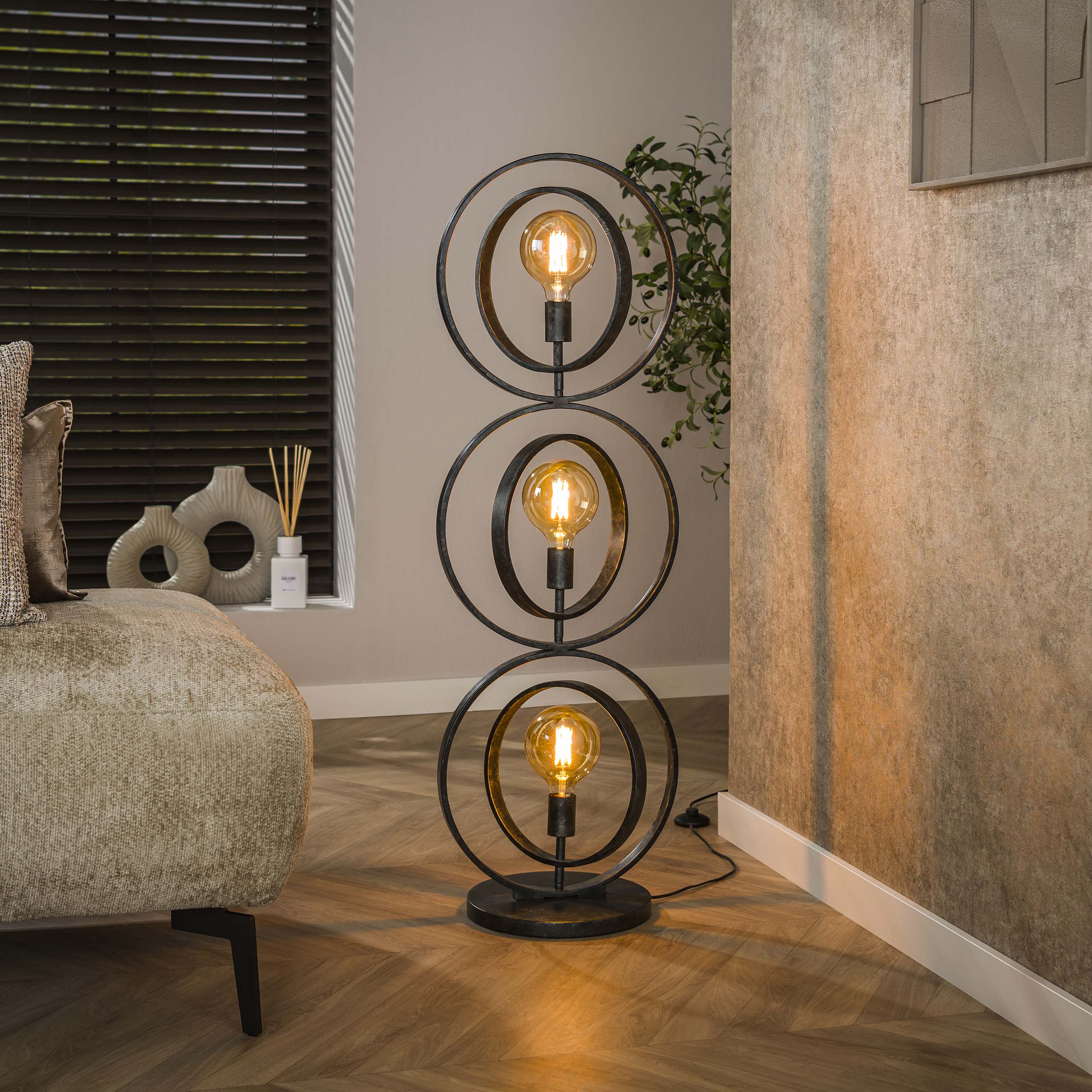 Golvlampa 3L Endless