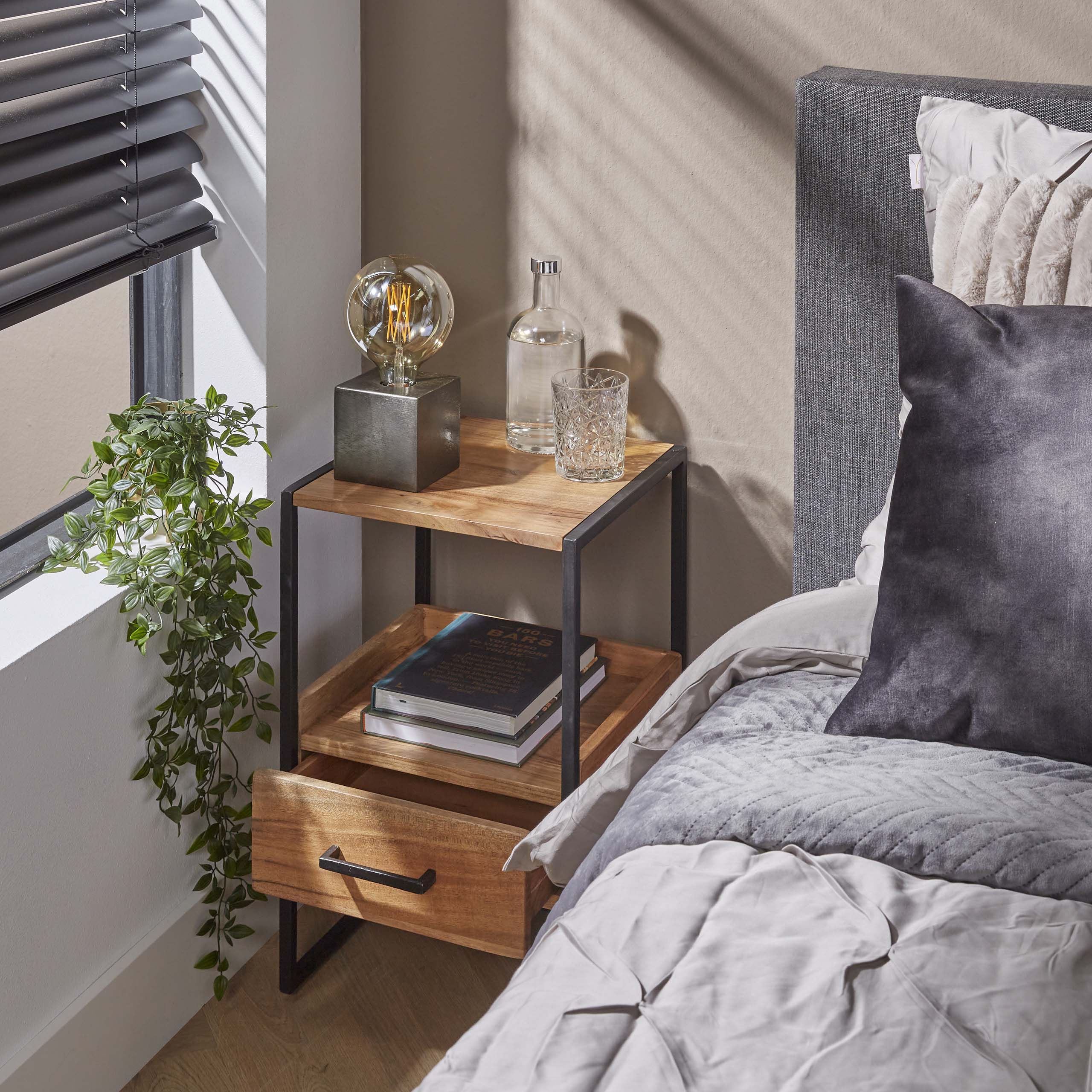 Sängbord 1L XS nisch / Solid akacia natur