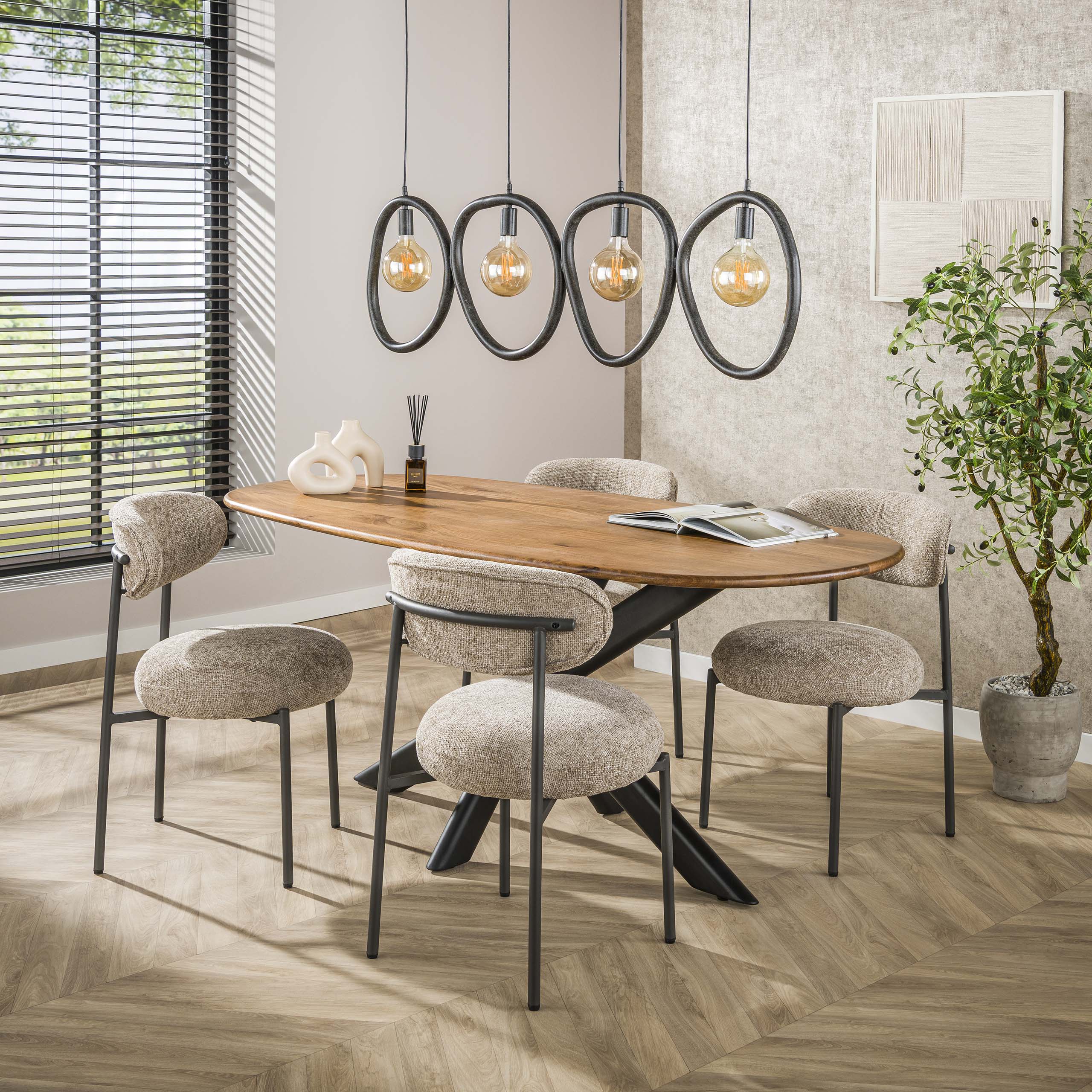 Cliff ovalt matbord 180 cm - Solid mangosand