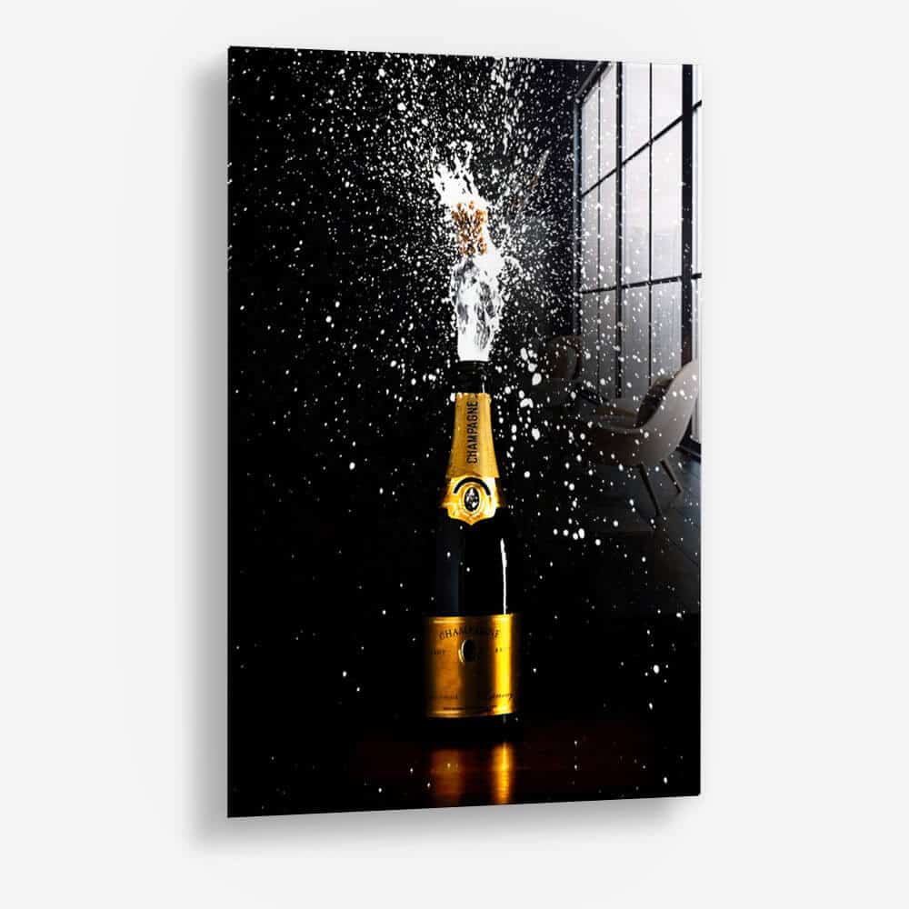 Popping Champagne – Glass