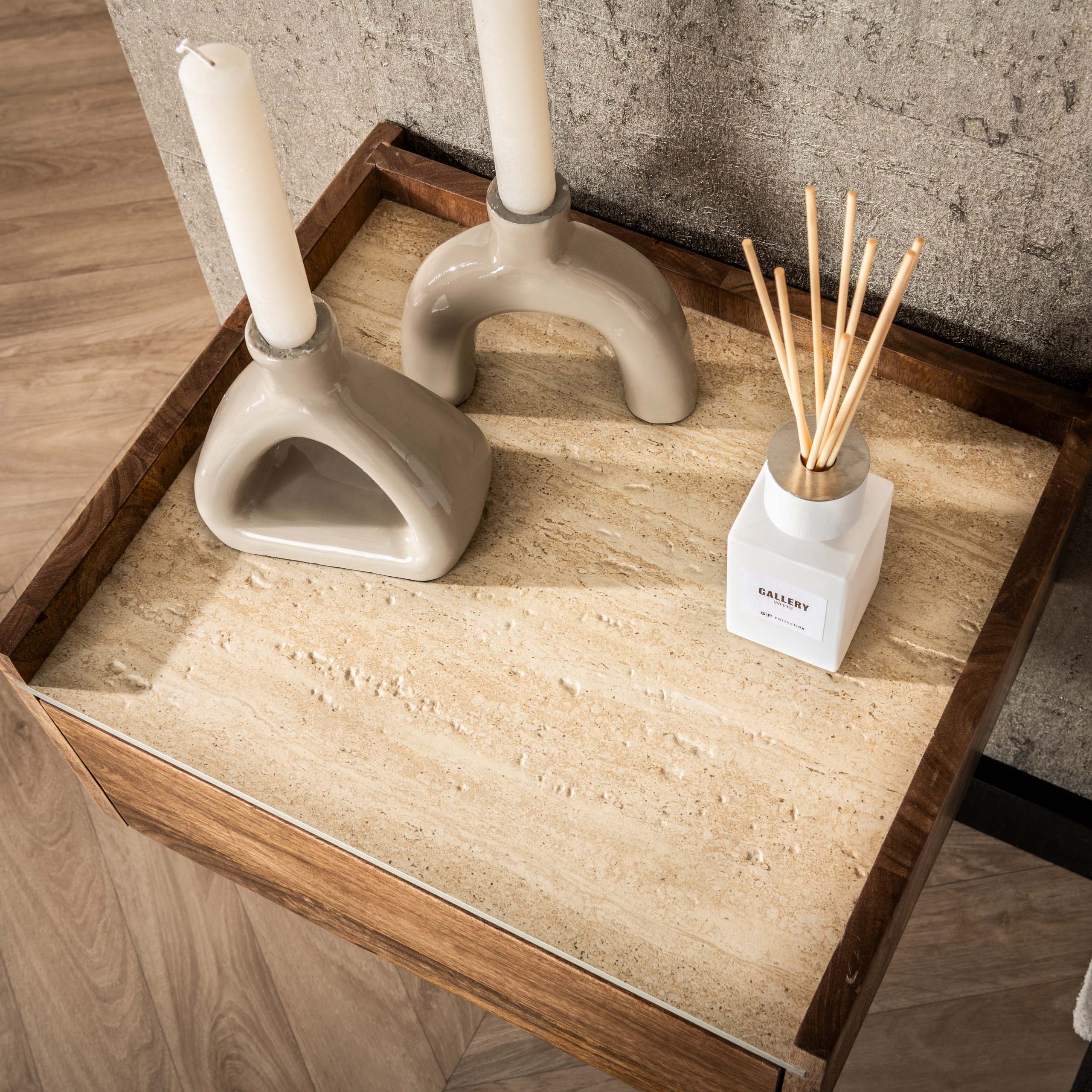 Nuovo flytande sängbord 1 låda - Solid mangosandfärg