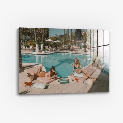 By the pool - Glas