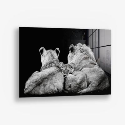 The Lion Family III – Glass