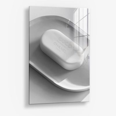 Pure Essence – Glass