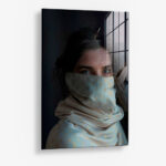 Scarfed Lady – Glas