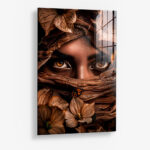 Scarfed Woman – Glas