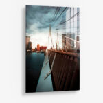 Over the Edge – Glas