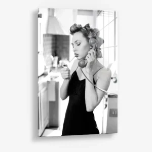Domestic Noir – Glas