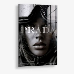 Prada Girl – Glas